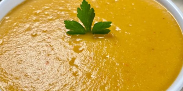 Hoy vamos a elaborar una rica crema de verduras…